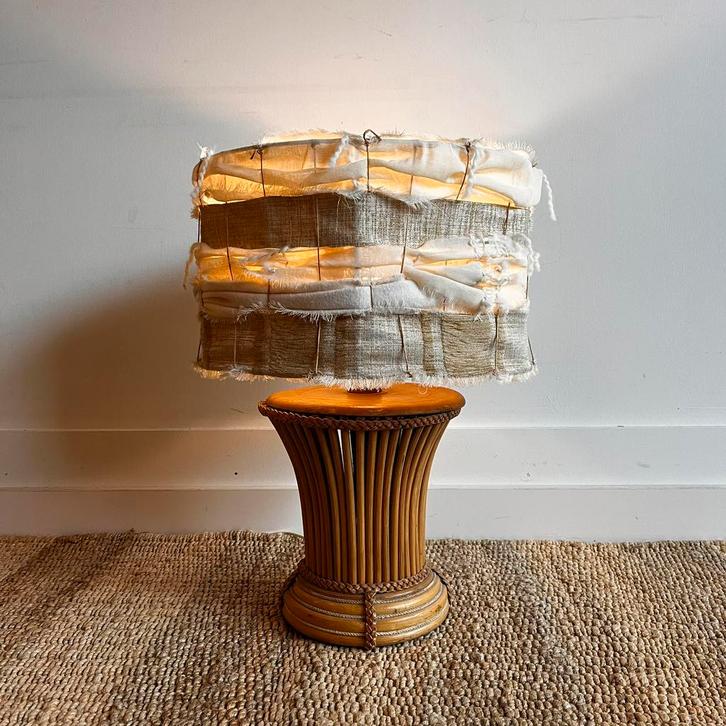 Mid Century Bamboe rotan Italiaans design lampvoet vintage, Huis en Inrichting, Lampen | Tafellampen, Zo goed als nieuw, Minder dan 50 cm