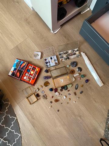 Edelsteen collectie met veel verschillende soorten beschikbaar voor biedingen