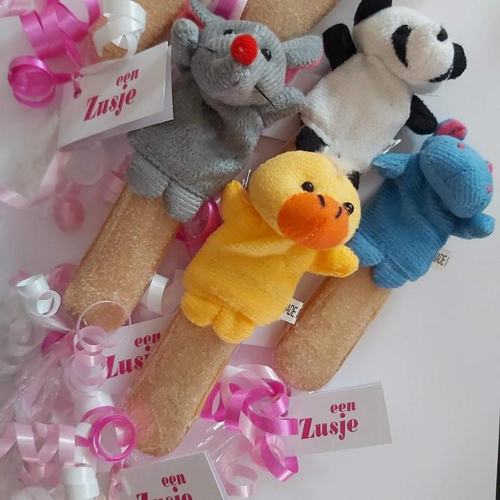 (Geboorte) traktatie kinderdagverblijf met vingerpoppetje, Hobby en Vrije tijd, Feestartikelen, Nieuw, Feestartikel, Verjaardag