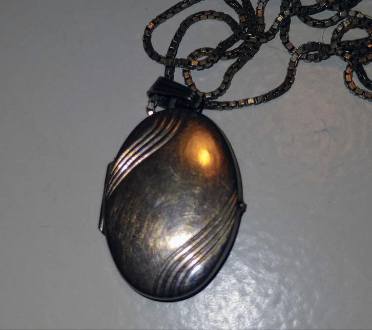 Zilveren Ketting met Medaillon, Sieraden, Tassen en Uiterlijk, Kettingen, Zo goed als nieuw, Zilver, Zilver, Ophalen of Verzenden