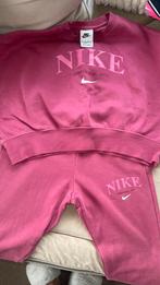 Nike trainingspak meisjes XS 122-128, Kinderen en Baby's, Kinderkleding | Maat 134, Gebruikt, Sport- of Zwemkleding, Nike, Verzenden