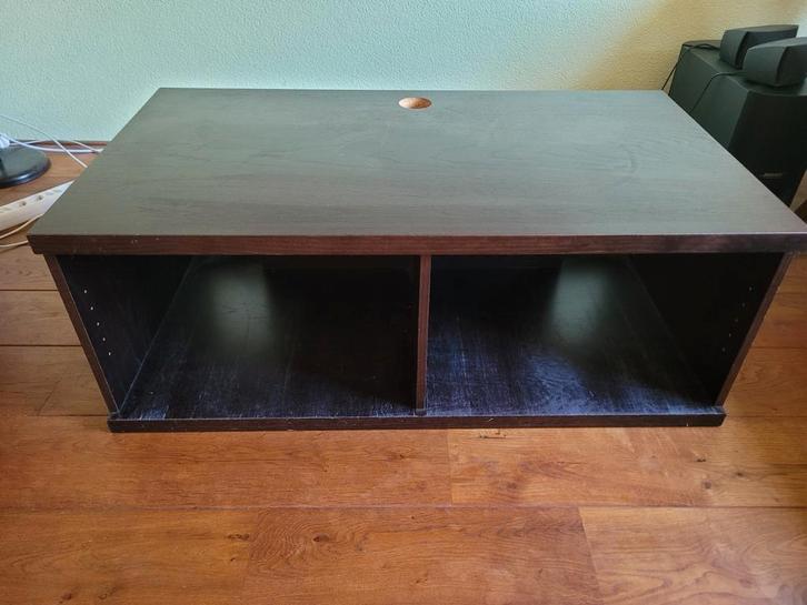 Ikea stevig televisiemeubel donkerbruin, Huis en Inrichting, Kasten | Televisiemeubels, Gebruikt, Minder dan 100 cm, 25 tot 50 cm