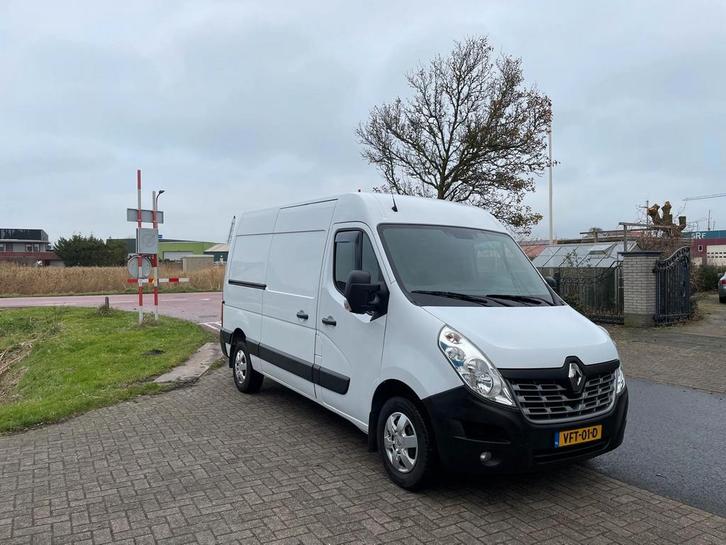 Renault Master 2.3 dCi 145PK L2H2 | Lage KM | Airco | Cruise, Auto's, Bestelauto's, Particulier, Achteruitrijcamera, Airbags, Airconditioning