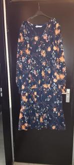 Jurk met V-hals blauw met bloemenprint merk Miljuschka, Kleding | Dames, Ophalen of Verzenden, Zo goed als nieuw, Blauw, Jurk