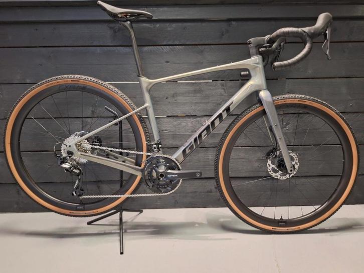 Giant Revolt advanced 0 van €4399 voor €3149 maat M, Fietsen en Brommers, Fietsen | Racefietsen, Nieuw, Heren, Giant, Meer dan 20 versnellingen