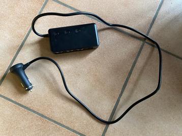 Qidoe 7-in-1 sigarettenaanstekeraansluiting 3 en USB beschikbaar voor biedingen