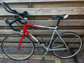 Zeer nette racefiets wielrennersfiets Giant OCR maat L  beschikbaar voor biedingen