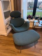 2 x Artifort big Tulip, 1 met voetenbank, Huis en Inrichting, Fauteuils, Ophalen, Gebruikt, 75 tot 100 cm, 50 tot 75 cm