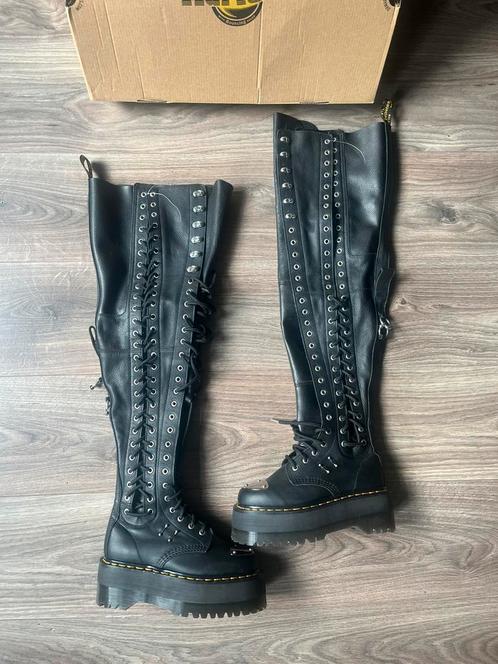 Dr. Martens 28i XTRM Max maat 36 - ZELDZAAM!!, Kleding | Dames, Schoenen, Nieuw, Hoge laarzen, Zwart, Ophalen of Verzenden