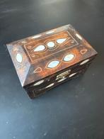 Antiek Kistje met Parelmoer, Antiek en Kunst, Ophalen of Verzenden