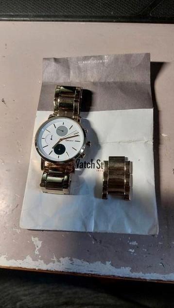 Prachtig dames horloge van DKNY. beschikbaar voor biedingen