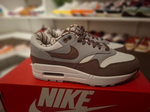 Nike Air Max 1 Shima Shima (Size 37,5) New / Deadstock, Kleding | Dames, Schoenen, Nieuw, Sneakers of Gympen, Bruin, Ophalen of Verzenden