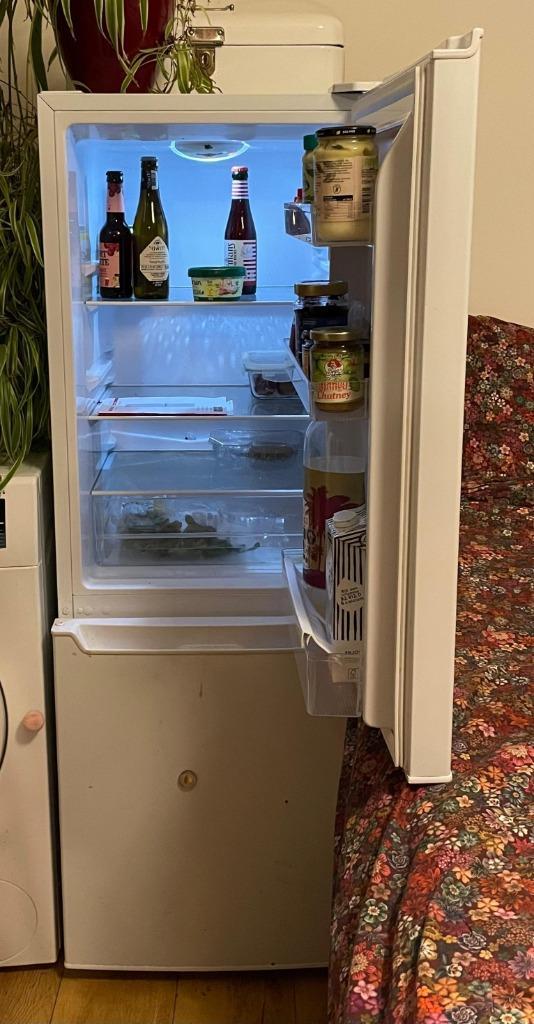 Koel- vriescombinatie (Inventum KV143EXP), Witgoed en Apparatuur, Koelkasten en IJskasten, Gebruikt, Met aparte vriezer, 150 tot 200 liter