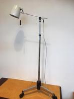 Vintage “ operatie” lamp. Leuk voor in huis.jaren 60, Huis en Inrichting, Lampen | Vloerlampen, Ophalen of Verzenden, Zo goed als nieuw