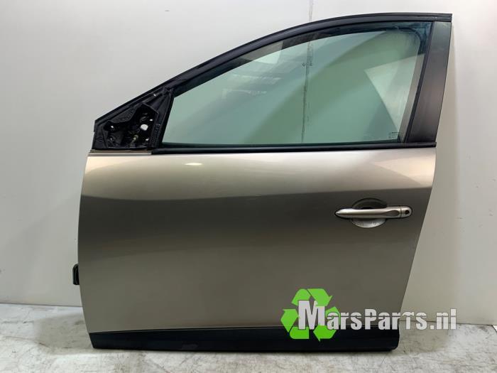 Portier 4Deurs links-voor van een Renault Megane (TEHNK), Auto-onderdelen, Carrosserie en Plaatwerk, Deur, Renault, Gebruikt, 6 maanden garantie