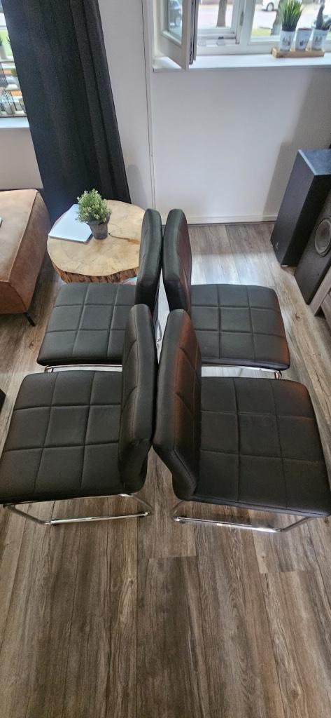 4x Eetkamerstoel "Hammel", Huis en Inrichting, Stoelen, Zo goed als nieuw, Vier, Kunststof, Leer, Metaal, Zwart, Ophalen