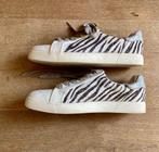 Unieke zwart/witte sneakers, maat 37,5  (7,5), Overige kleuren, Circus NY, Ophalen of Verzenden, Sneakers of Gympen