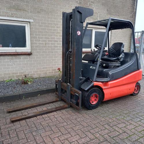 LINDE E25L Heftruck Triplo 4,6 m SHIFT, Zakelijke goederen, Machines en Bouw | Heftrucks en Intern transport, Heftruck, Elektrisch
