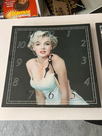 2x Marilyn Monroe klokken  beschikbaar voor biedingen