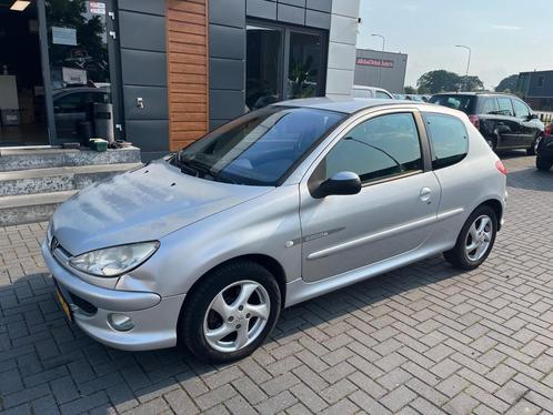 Peugeot 206 1.6-16V Quiksilver Ecc 2003, Auto's, Peugeot, Particulier, Te koop, Airbags, Airconditioning, Boordcomputer, Centrale vergrendeling