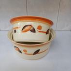 2 oude aardewerk schalen passen in elkaar, Ophalen of Verzenden, Overige stijlen, Aardewerk, Schaal of Schalen