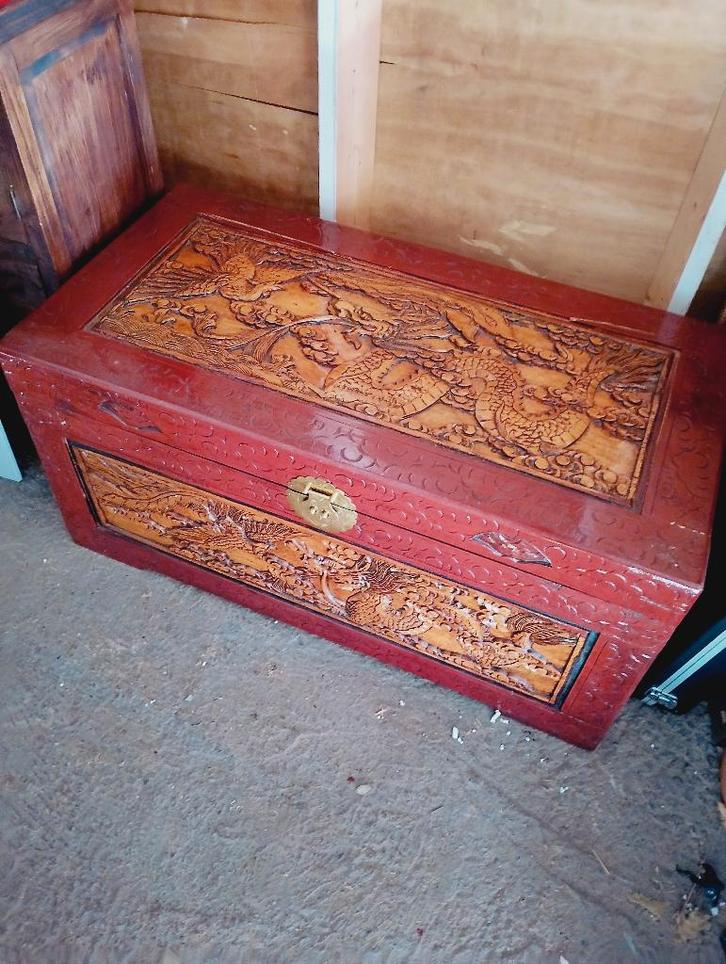 Chinese handgesneden kampfer bruids kist me draken motieven, Huis en Inrichting, Woonaccessoires | Kisten, Gebruikt, Minder dan 50 cm