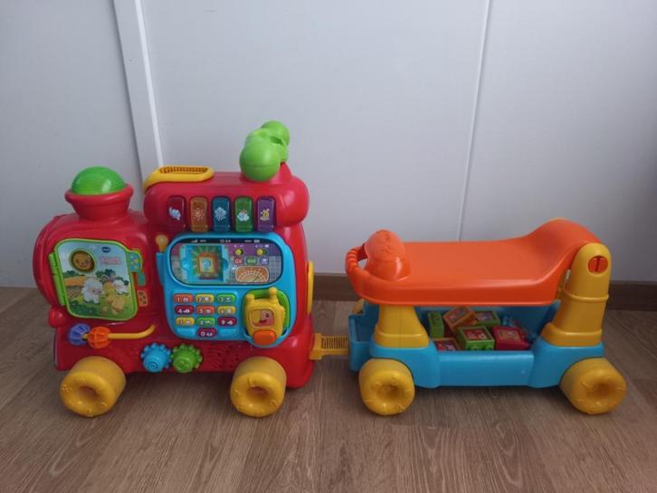 Vtech 5 in 1 locomotief, Kinderen en Baby's, Speelgoed | Vtech, Gebruikt, 6 maanden tot 2 jaar, Ophalen