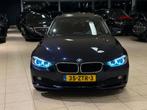 BMW 3-serie 320i Upgrade ed.|Opendak|Leder|Xenon|Dealer-ond., Achterwielaandrijving, 4 cilinders, Blauw, Bedrijf