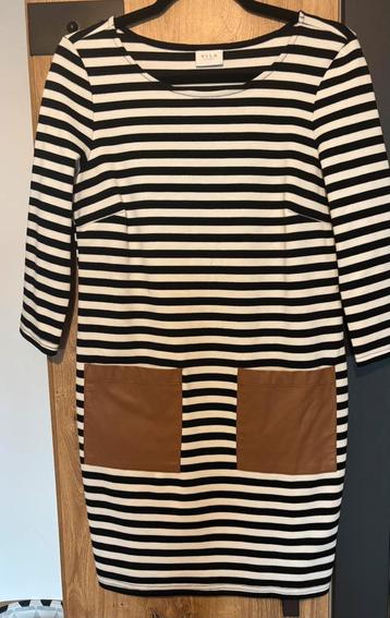 Mooie jurk - Vila - maat M - in goede staat beschikbaar voor biedingen