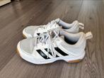 Adidas ligra 7 indoor hockeyschoenen 36 2/3, Dames wit, Sport en Fitness, Hockey, Ophalen of Verzenden, Schoenen