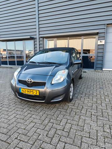 Toyota Yaris 1.3 16V Vvt-i 5DR 2009 Grijs AIRCO/APK beschikbaar voor biedingen
