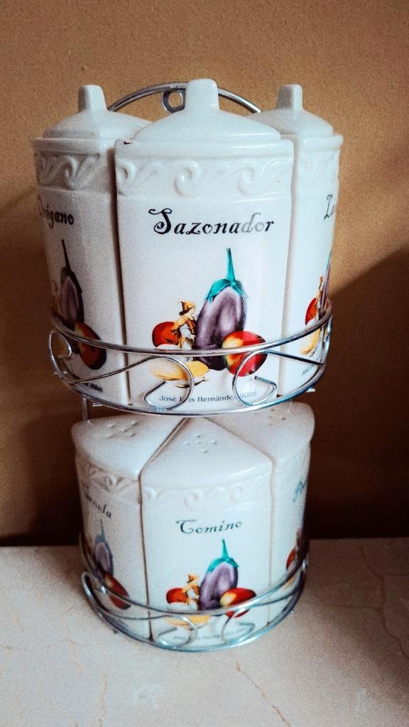 Vintage Kruidenrek met Keramische Potjes, Huis en Inrichting, Keuken | Potten en Pannen, Zo goed als nieuw, Pot, Bus of Blik, Overige materialen