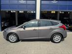 Ford Focus 1.0 EcoBoost Lease Titanium NIEUWE APK., Euro 5, 101 pk, Gebruikt, Bruin