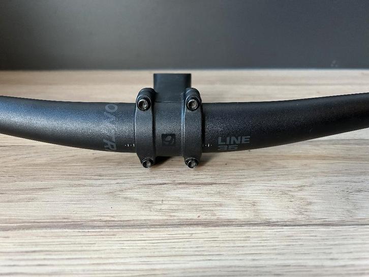 Bontrager MTB stuur met stuurpen, Fietsen en Brommers, Fietsonderdelen, Zo goed als nieuw, Stuur, Ophalen of Verzenden