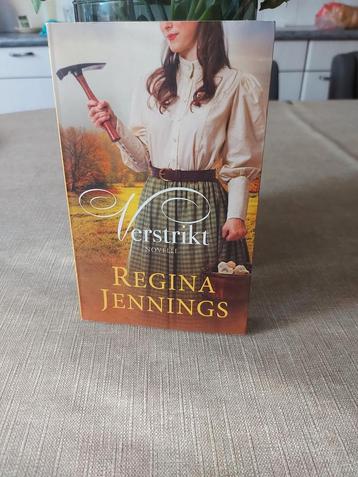 Verstrikt - Regina Jennings beschikbaar voor biedingen