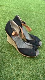 Sleehakken Tommy Hilfiger maat 38, Zwart, Zo goed als nieuw, Tommy Hilfiger, Sandalen of Muiltjes