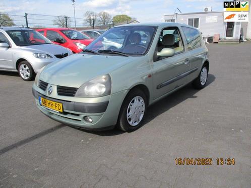Renault Clio Renault Clio 1.4-16V Privilège-AUTOMAAT-AIRCO, Auto's, Renault, Te koop, Clio, ABS, Airbags, Airconditioning, Boordcomputer