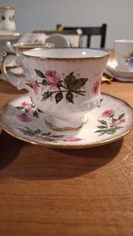 Elizabethan kop en schotel set, Antiek en Kunst, Antiek | Servies los, Ophalen