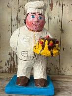 Grote  papier maché bakker met taart, Antiek en Kunst, Ophalen of Verzenden