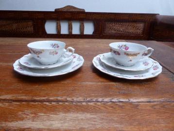 2 porseleinen ontbijtsetjes, Bavaria Wunsiedel beschikbaar voor biedingen