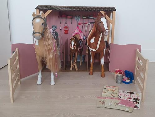 Luxe grote paardenstal 3x paard, merk:Our Generation, manege, Verzamelen, Speelgoed, Zo goed als nieuw, Ophalen