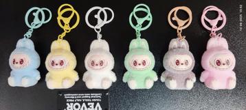 Labubu Sleutelhanger - 6 Kleuren LABUBU pop mart beschikbaar voor biedingen