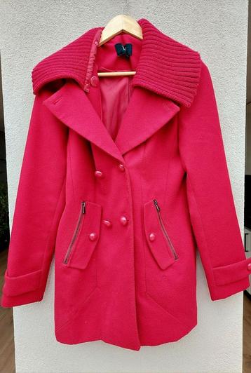 Winterjas van LIV. Maat 38 beschikbaar voor biedingen