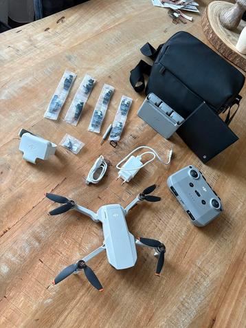 DJI mini 2 4K Fly more Combo beschikbaar voor biedingen