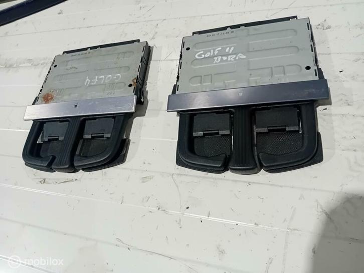 Bekerhouder Volkswagen Golf 4 1J0882533D, Auto-onderdelen, Interieur en Bekleding, Gebruikt, Ophalen of Verzenden