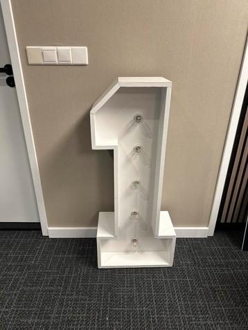 Lichtcijfer '1' te huur - Vlaardingen beschikbaar voor biedingen