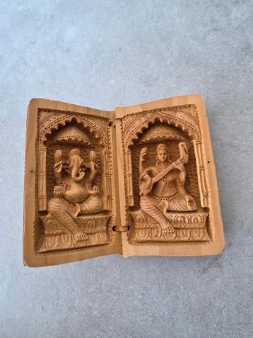 Boeddha altaar sandelhout boek Ganesha Azië Aziatisch tribal beschikbaar voor biedingen