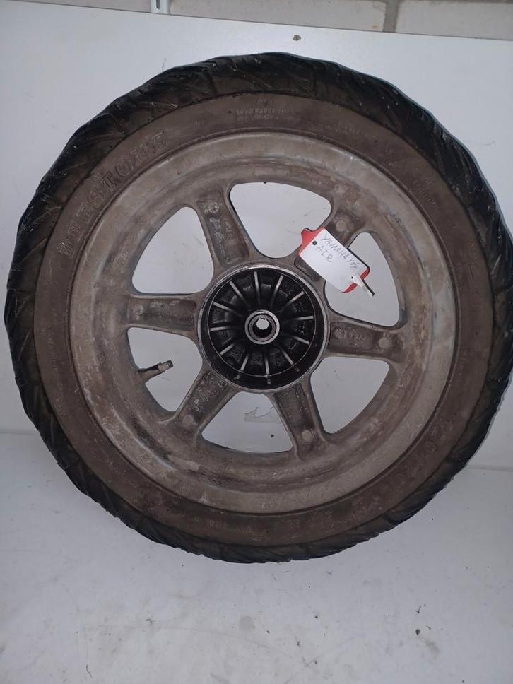 Yamaha Yog-R Achterband + Velg, Fietsen en Brommers, Brommeronderdelen | Scooters, Gebruikt, Yamaha, Overige typen, Ophalen of Verzenden