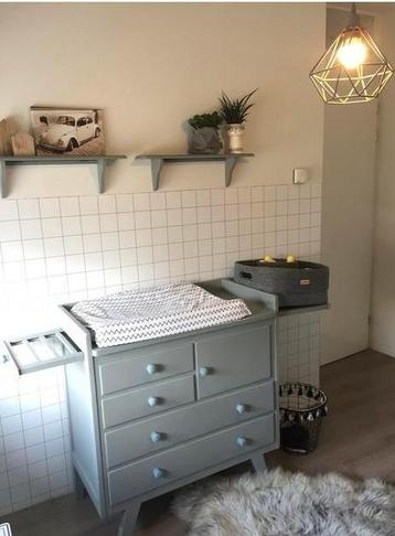 Vintage jaren 60 commode beschikbaar voor biedingen