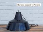 Oude kleine zwarte emaille stoere lamp - afmeting H25 D35, Antiek en Kunst, Antiek | Lampen, Ophalen of Verzenden